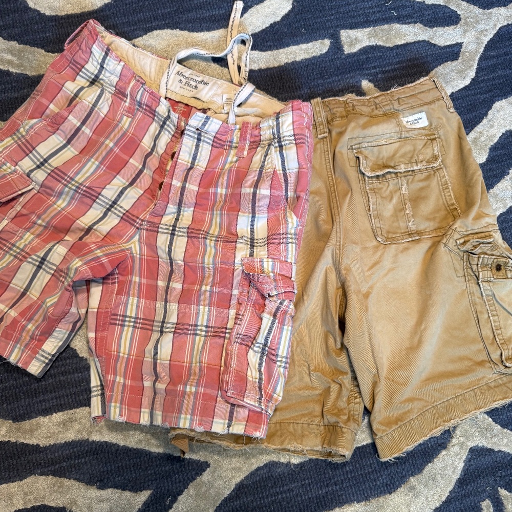 *Bundle* Abercrombie Vintage Cargo Shorts. Unisex. Heavy Weight. Size 34.